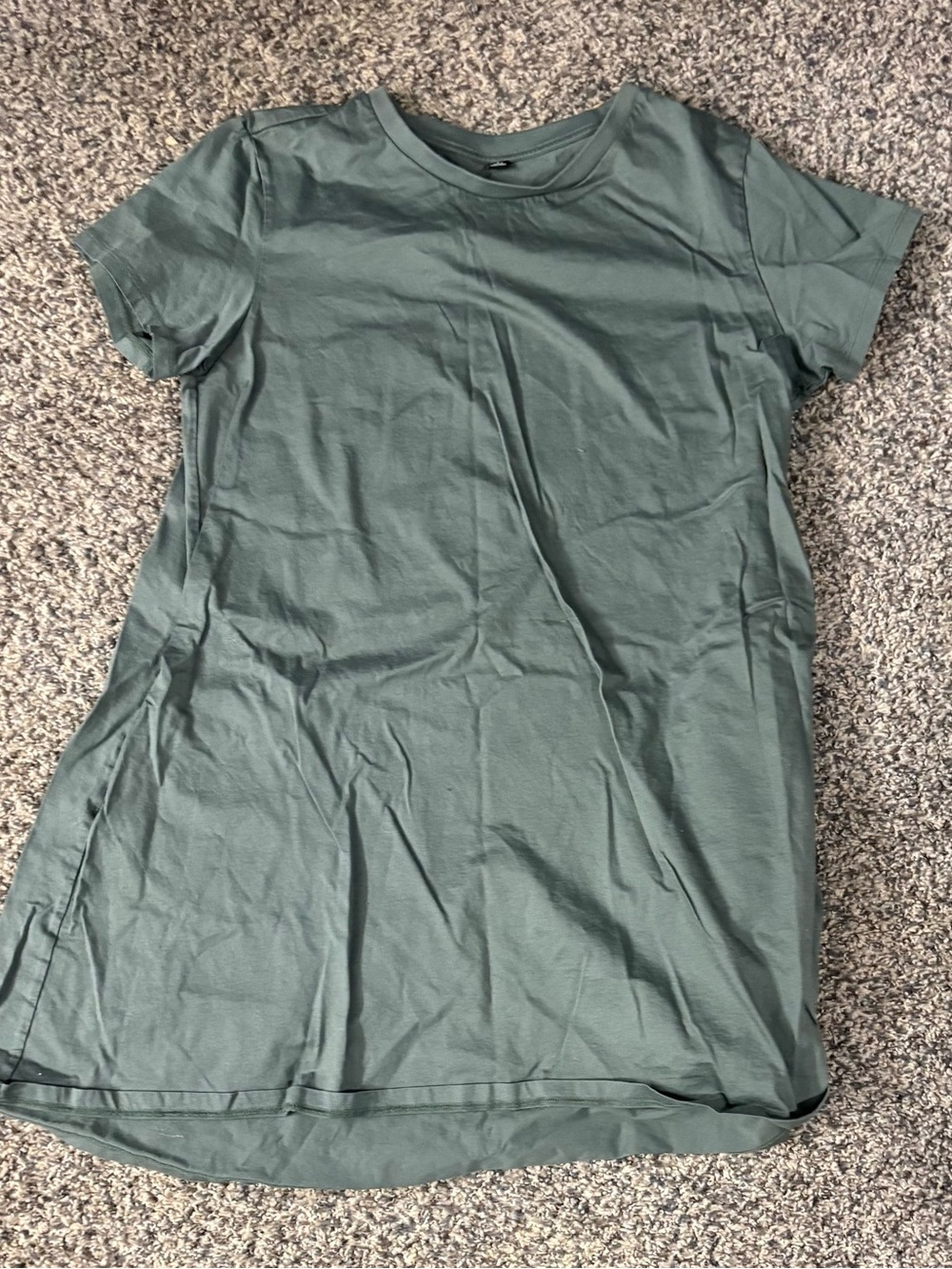 Uniqlo Short-Sleeve Midi T-Shirt Dress in Sage Green